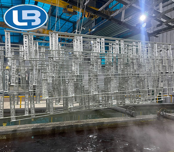 Hot-dip galvanized cable trays & cable ladders